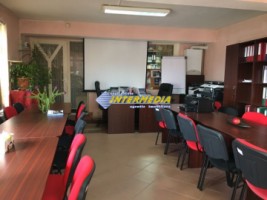 spatiu-comercial-de-vanzare-alba-cetate-cu-vitrina-stradala-mare-si-finisat